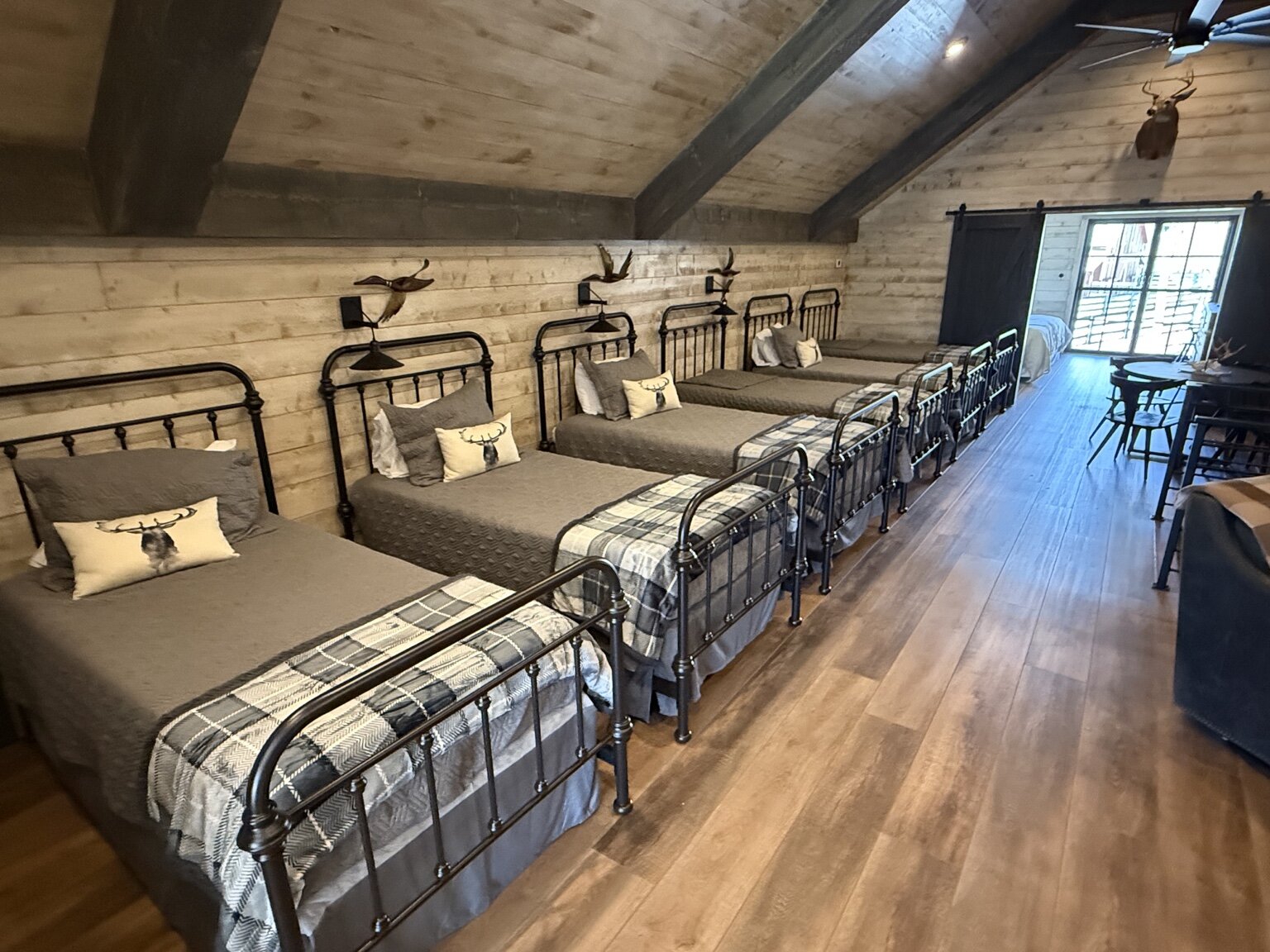 Party Barn Bunk Room with Six Twin Beds